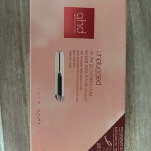 ghd Unplugged Styler Pink